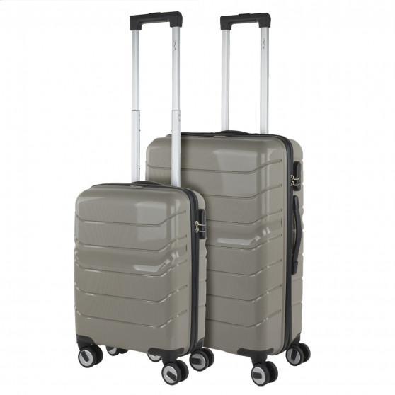 Bristol rigid/soft medium suitcases with a capacity of 62 L