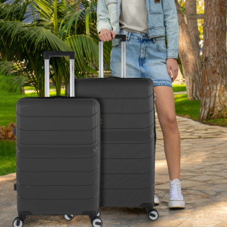 Medium luggage Bristol rigid / soft with capacity of 94 L