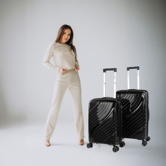 Danubio medium sized hard/soft suitcases with 62 L capacity