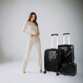 Danubio medium sized hard/soft suitcases with 62 L capacity